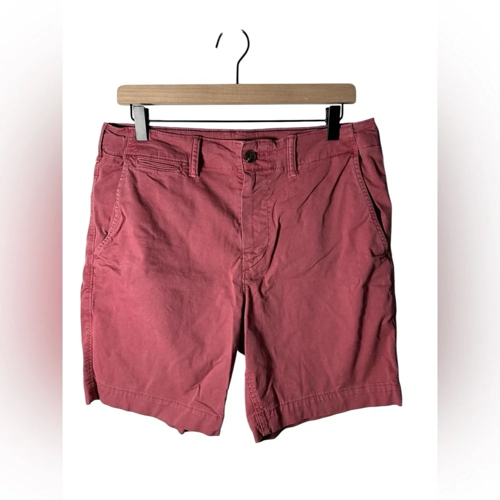 American Eagle Men’s Ne(x)t‎ Level Flex Casual Chino Shorts Red Size 32